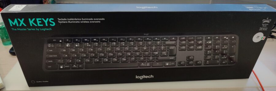 Logitech MX Keys 11
